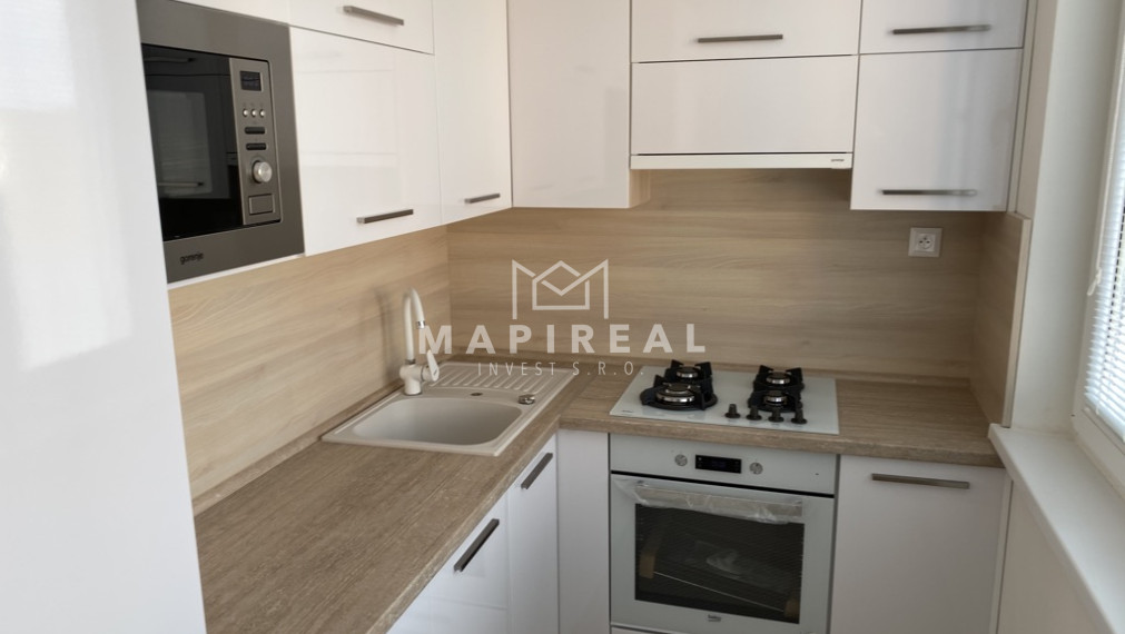 Sídl. Nad Jazerom, 2-izb. byt, Nám. kozmonautov, NOVÁ MODERNÁ REKONŠTRUKCIA