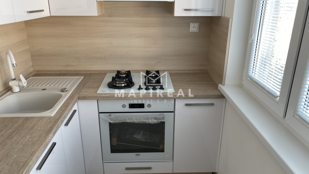 Sídl. Nad Jazerom, 2-izb. byt, Nám. kozmonautov, NOVÁ MODERNÁ REKONŠTRUKCIA