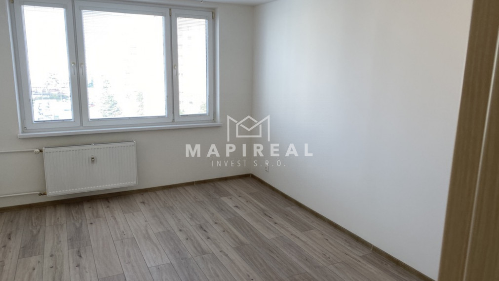 Sídl. Nad Jazerom, 2-izb. byt, Nám. kozmonautov, NOVÁ MODERNÁ REKONŠTRUKCIA