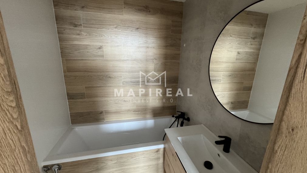 Sídl. Nad Jazerom, 2-izb. byt, Nám. kozmonautov, NOVÁ MODERNÁ REKONŠTRUKCIA