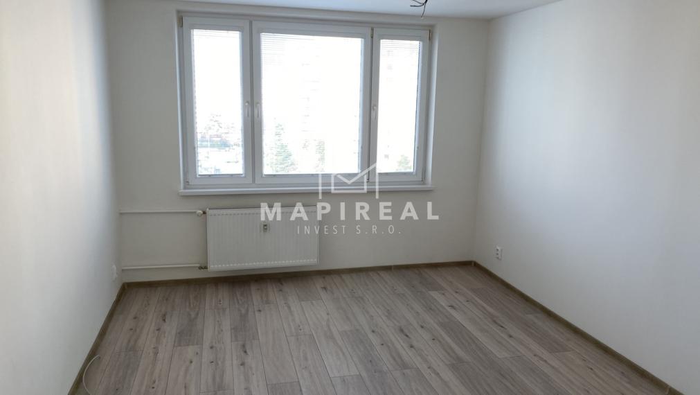 Sídl. Nad Jazerom, 2-izb. byt, Nám. kozmonautov, NOVÁ MODERNÁ REKONŠTRUKCIA