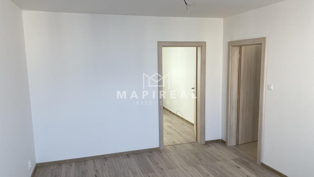 Sídl. Nad Jazerom, 2-izb. byt, Nám. kozmonautov, NOVÁ MODERNÁ REKONŠTRUKCIA