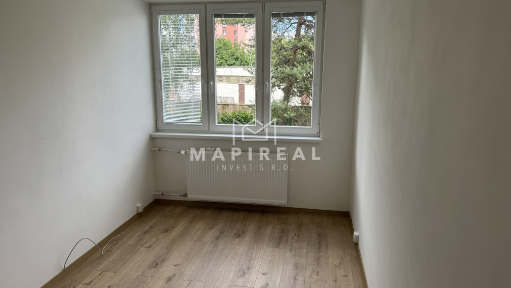 Rovníková ul., Sídl. Nad Jazerom!!! NOVOREKONŠTRUOVANÝ, 3-izb. byt