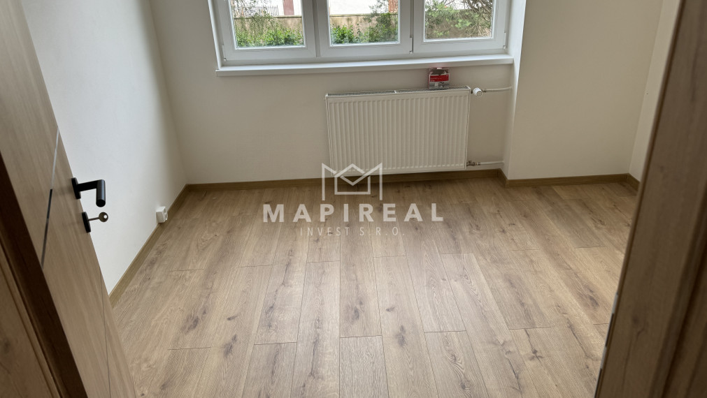 Rovníková ul., Sídl. Nad Jazerom!!! NOVOREKONŠTRUOVANÝ, 3-izb. byt