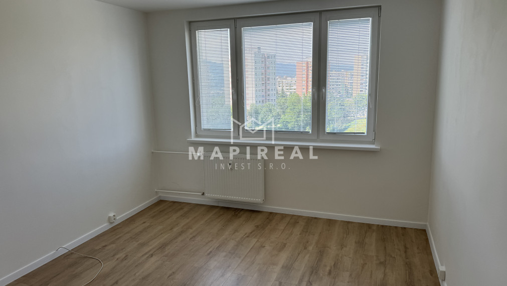 Košice - Západ, Mikovíniho ul., 2-izb. byt, NOVÁ MODERNÁ REKONŠTRUKCIA