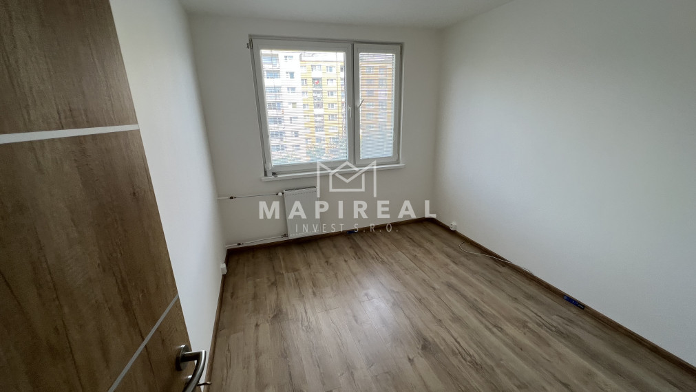 Helsinská ul. !!! SÍDLISKO ŤAHANOVCE, NOVOREKONŠTRUOVANÝ, 4-izb. byt