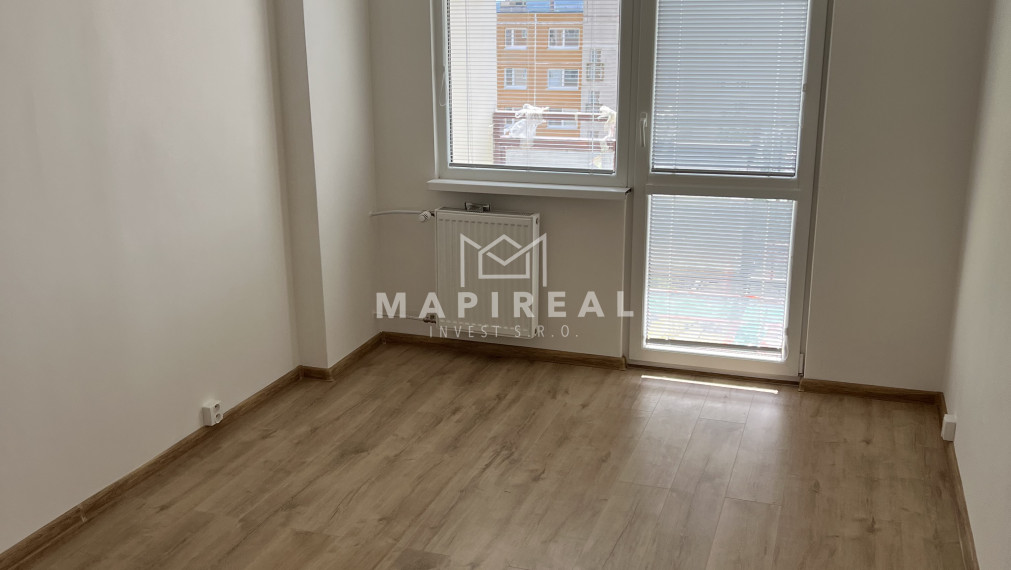 Helsinská ul. !!! SÍDLISKO ŤAHANOVCE, NOVOREKONŠTRUOVANÝ, 4-izb. byt