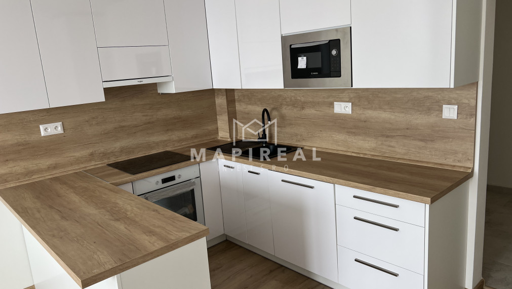 Helsinská ul. !!! SÍDLISKO ŤAHANOVCE, NOVOREKONŠTRUOVANÝ, 4-izb. byt