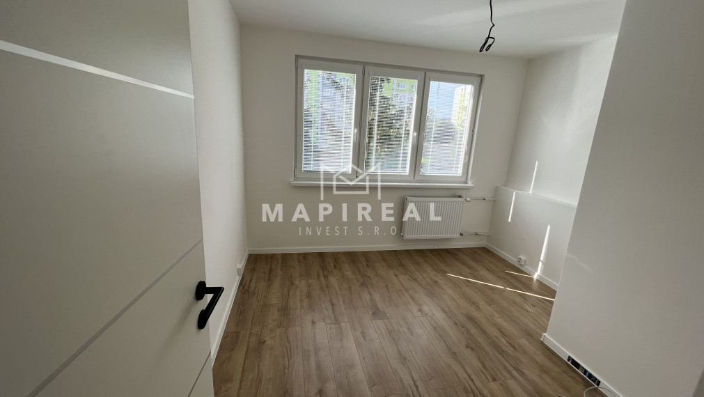 **REZERVOVANÉ** NOVOREKONŠTRUOVANÝ  3-izb. byt, Košice - Západ, Nešporova ul.,