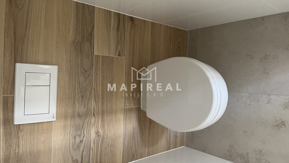 **REZERVOVANÉ** NOVOREKONŠTRUOVANÝ  3-izb. byt, Košice - Západ, Nešporova ul.,