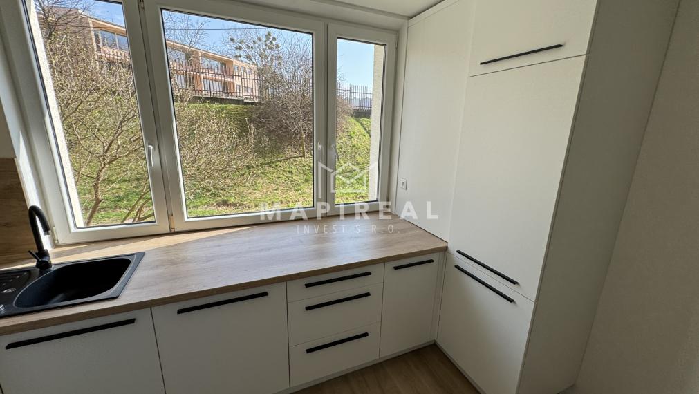 NOVOREKONŠTRUOVANÝ 3-izb.byt, Bielocerkevská ul.,