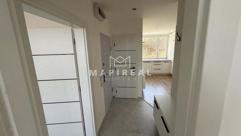 NOVOREKONŠTRUOVANÝ 3-izb.byt, Bielocerkevská ul.,