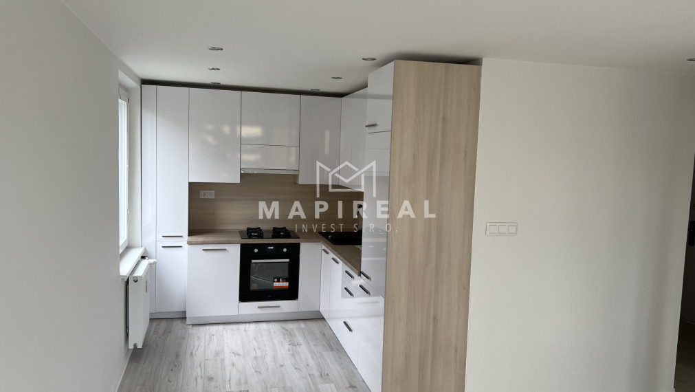 **NOVINKA** NOVOREKONŠTRUOVANÝ  3-izb. byt, Košice - Západ, Rožňavská ul.,