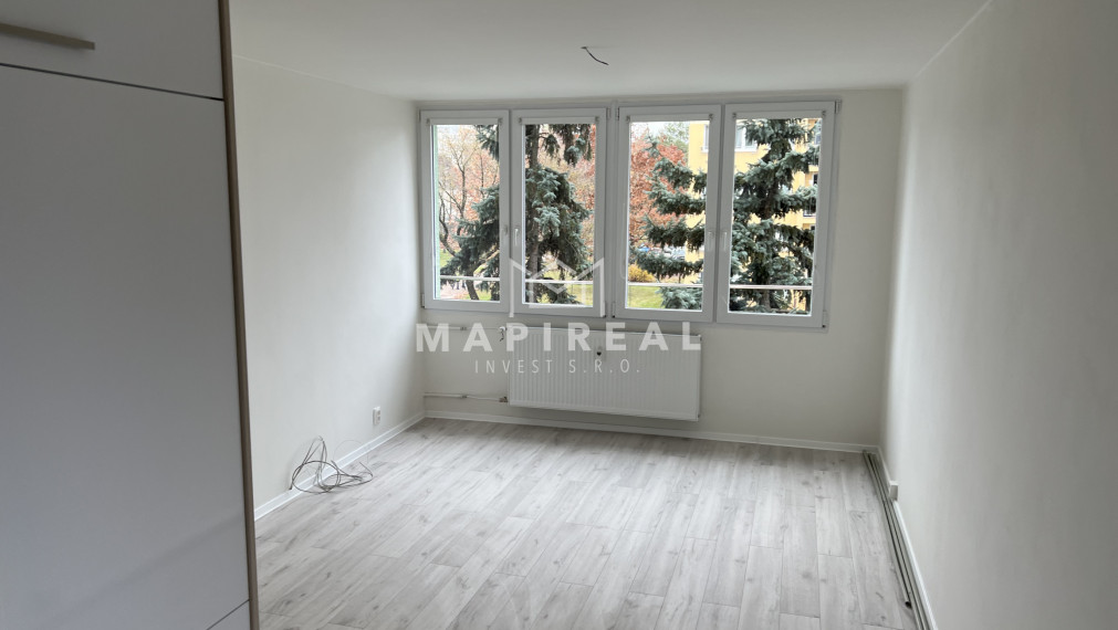 **NOVINKA** NOVOREKONŠTRUOVANÝ  3-izb. byt, Košice - Západ, Rožňavská ul.,