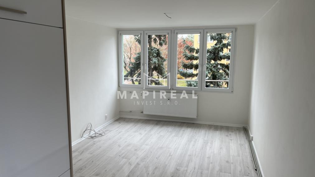 **NOVINKA** NOVOREKONŠTRUOVANÝ  3-izb. byt, Košice - Západ, Rožňavská ul.,