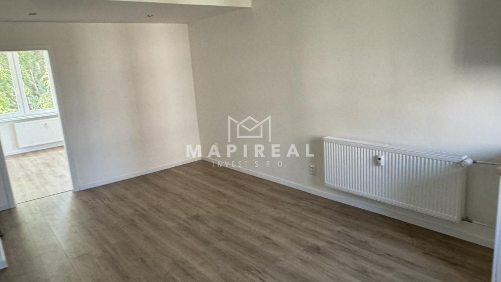 **NOVINKA** Južná trieda!!!, Košice – JUH, NOVOREKONŠTRUOVANÝ, 3-izb. byt