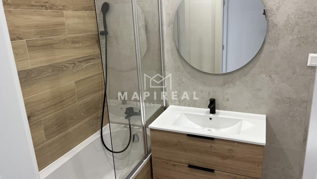 **REZERVOVANÝ* TERASA, Popradská ul.!!!, NOVOREKONŠTRUOVANÝ, 3-izb. byt