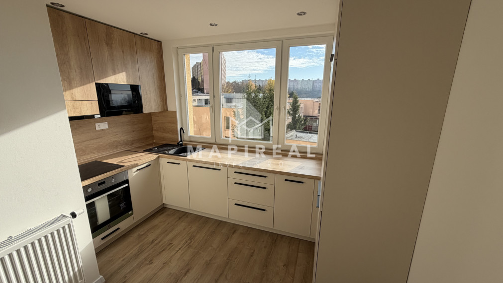 **NOVINKA** Bielocerkevská ul., NOVOREKONŠTRUOVANÝ 3-izb.byt,