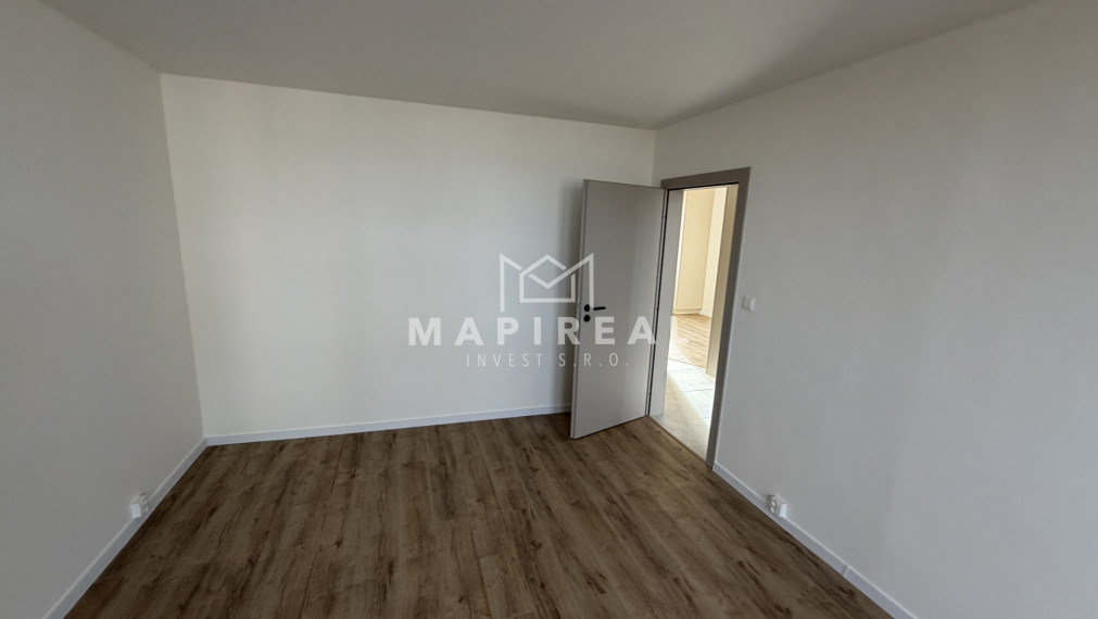 **NOVINKA** Bielocerkevská ul., NOVOREKONŠTRUOVANÝ 3-izb.byt,