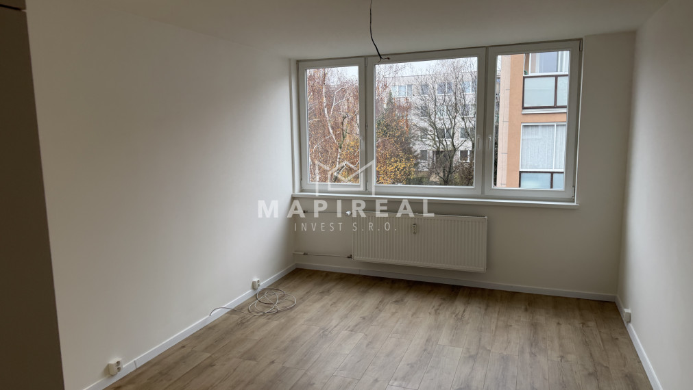 **NOVINKA** sídlisko TERASA, Rožňavská ul., 3-izb. byt, NOVOREKONŠTRUOVANÝ