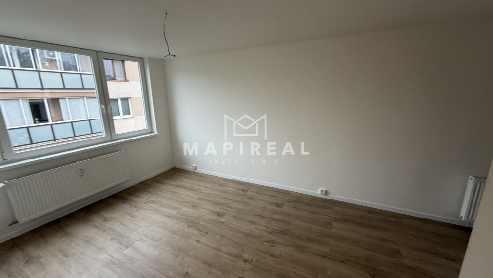 **NOVINKA** sídlisko TERASA, Rožňavská ul., 3-izb. byt, NOVOREKONŠTRUOVANÝ