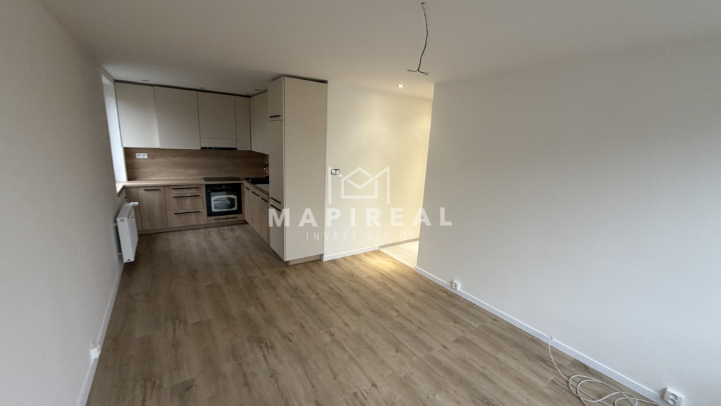 **NOVINKA** sídlisko TERASA, Rožňavská ul., 3-izb. byt, NOVOREKONŠTRUOVANÝ