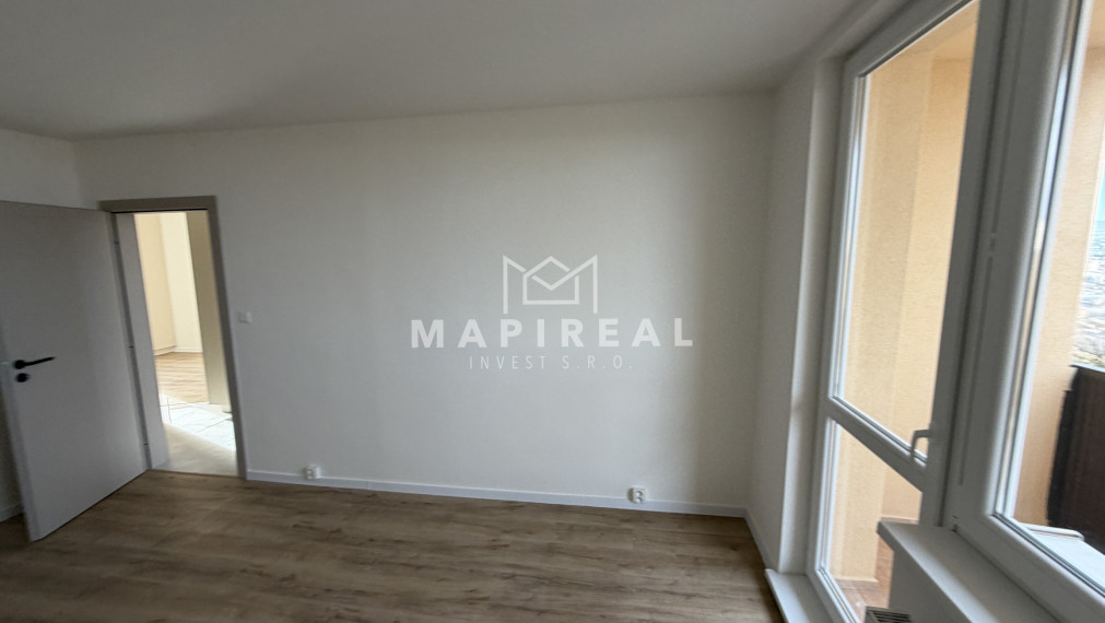 **NOVINKA** Bielocerkevská ul., NOVOREKONŠTRUOVANÝ 3-izb.byt,