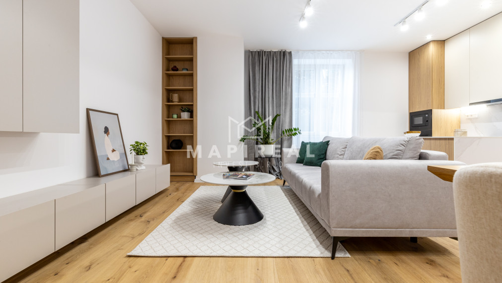 **NOVINKA** Štefánikova ulica, 3 -izb. byt,  Nová moderná rekonštrukcia