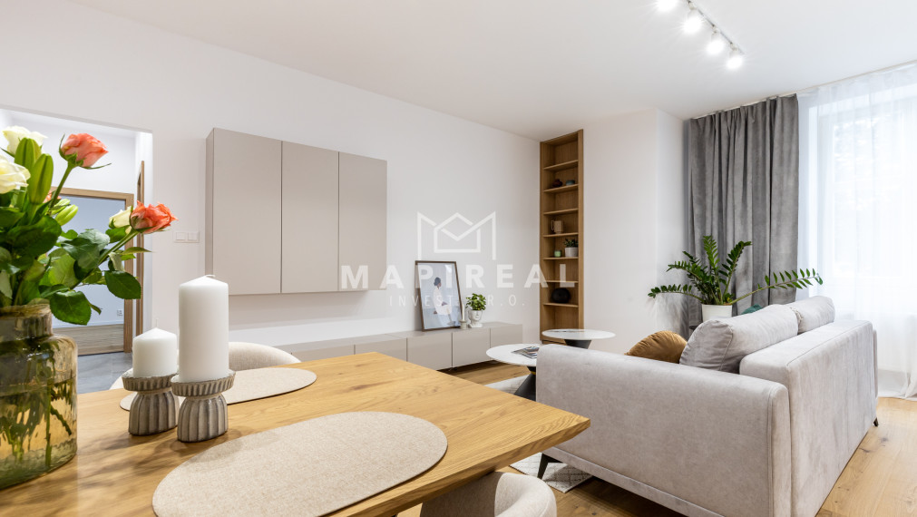 **NOVINKA** Štefánikova ulica, 3 -izb. byt,  Nová moderná rekonštrukcia