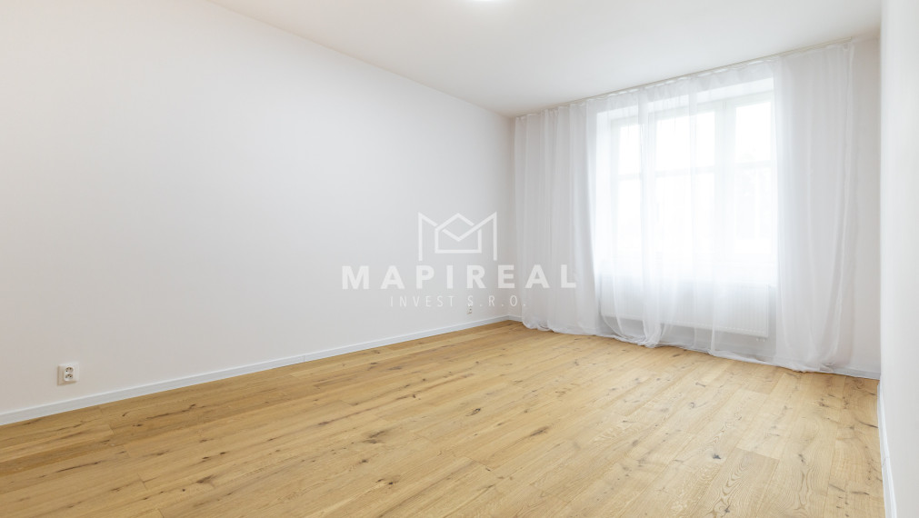 **NOVINKA** Štefánikova ulica, 3 -izb. byt,  Nová moderná rekonštrukcia