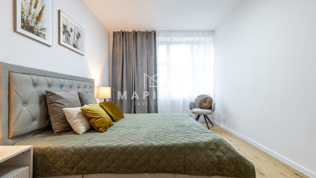 **NOVINKA** Štefánikova ulica, 3 -izb. byt,  Nová moderná rekonštrukcia