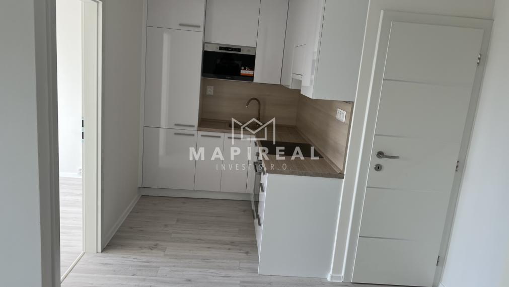 **NOVINKA** sídlisko Nad Jazerom, Družicová, NOVOREKONŠTRUOVANÝ 2-izb.byt,