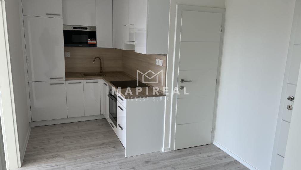 **NOVINKA** sídlisko Nad Jazerom, Družicová, NOVOREKONŠTRUOVANÝ 2-izb.byt,