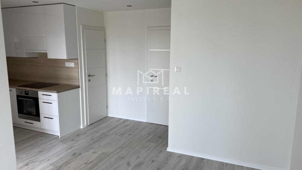 **NOVINKA** sídlisko Nad Jazerom, Družicová, NOVOREKONŠTRUOVANÝ 2-izb.byt,