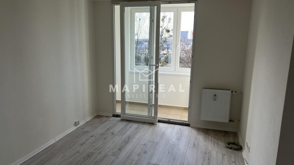 **NOVINKA** sídlisko Nad Jazerom, Družicová, NOVOREKONŠTRUOVANÝ 2-izb.byt,