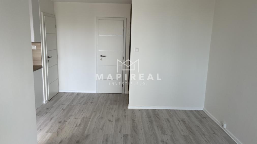 **NOVINKA** sídlisko Nad Jazerom, Družicová, NOVOREKONŠTRUOVANÝ 2-izb.byt,