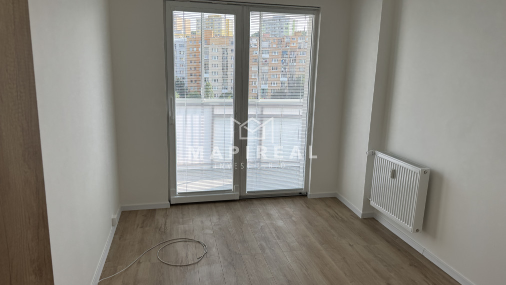 **NOVINKA** Čínska ul. !!! SÍDLISKO ŤAHANOVCE, NOVOREKONŠTRUOVANÝ, 4-izb. byt