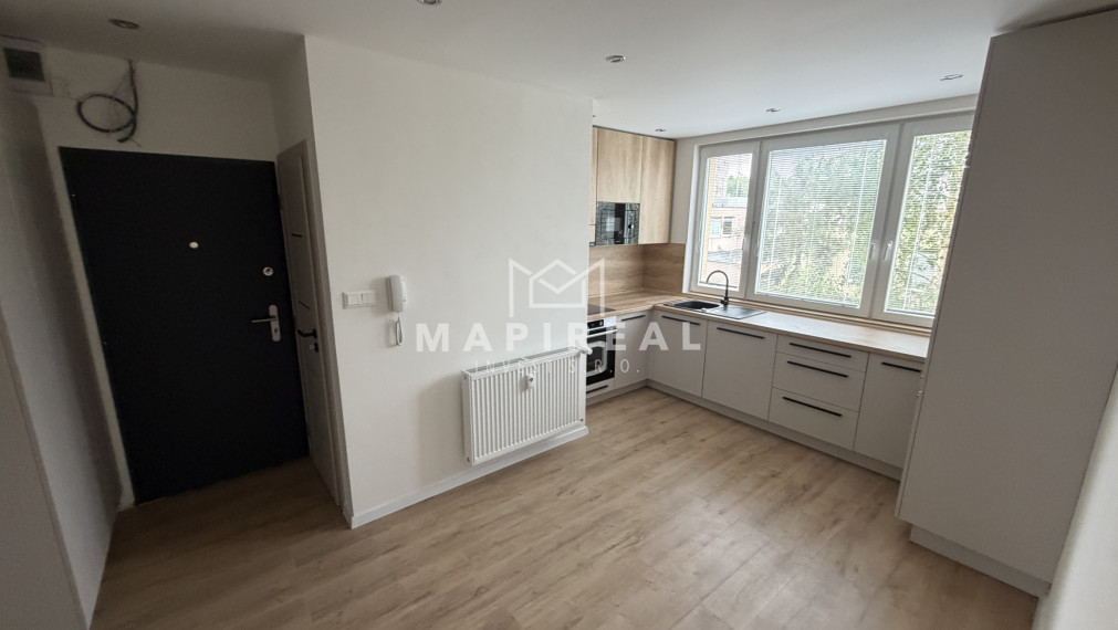 **NOVINKA** Nad jazerom, Jenisejská ul., NOVOREKONŠTRUOVANÝ 3-izb.byt