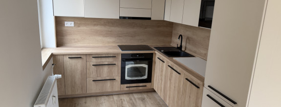 **NOVINKA** sídlisko TERASA, Kežmarská ul., 3-izb. byt, NOVOREKONŠTRUOVANÝ