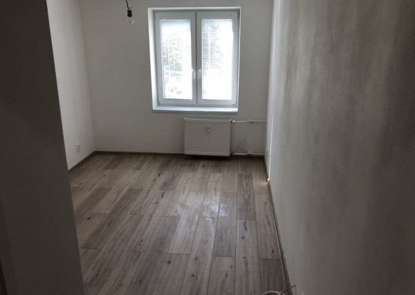 CENTRUM MESTA!!! Pajorova ul., NOVÁ MODERNÁ REKONŠTRUKCIA 2-izb. byt