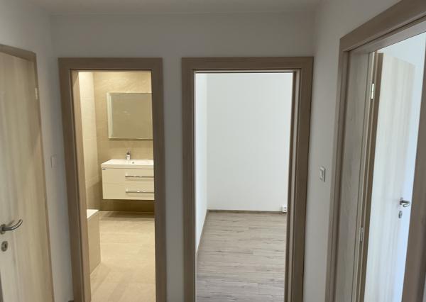 PRAŽSKÝ TYP!!! ŽELEZNÍKY, Krakovská ul., 3-izb., NOVOREKONŠTRUOVANÝ