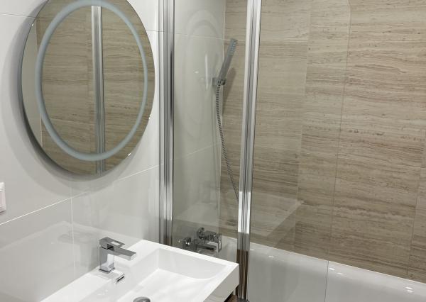 HÚSKOVÁ ul. !!! SÍDLISKO KVP, NOVOREKONŠTRUOVANÝ, 3-izb. byt