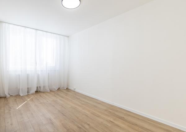 NOVOREKONŠTRUOVANÝ 3-izb. byt, Košice - Západ, Rožňavská ul.,