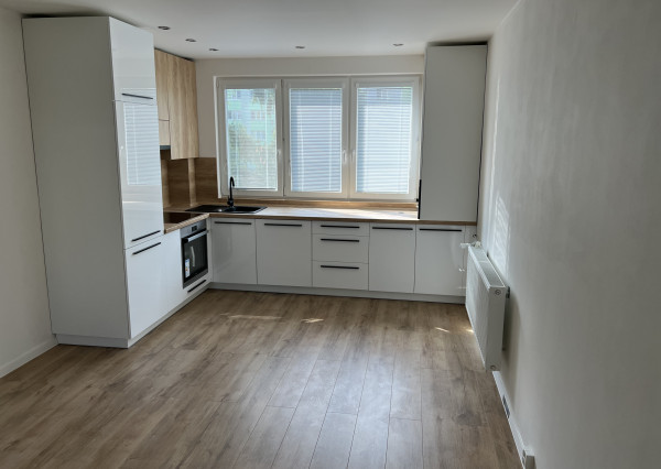 **NOVINKA** 3-izb. byt, Čapajevova ul., Košice - Západ, NOVOREKONŠTRUOVANÝ