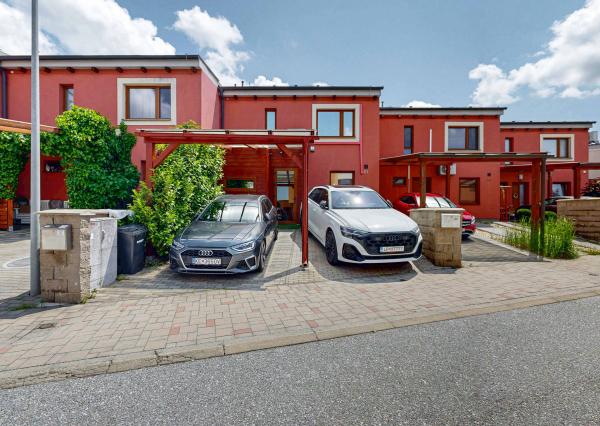 ** ZNÍŽENÁ CENA!!!** PANORÁMA, 4 – izb. RODINNÝ DOM, Bazová ul.,