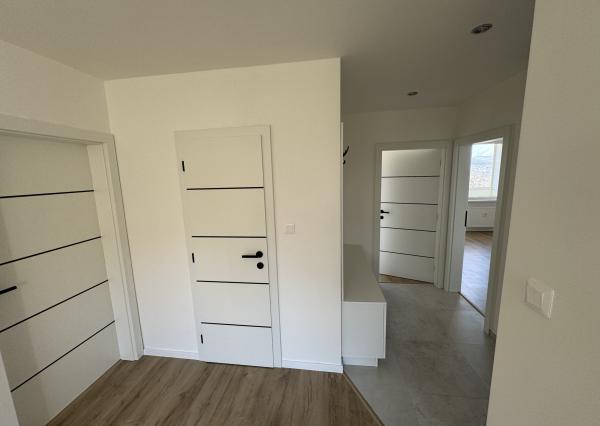 NOVOREKONŠTRUOVANÝ 3-izb.byt, Bielocerkevská ul.,