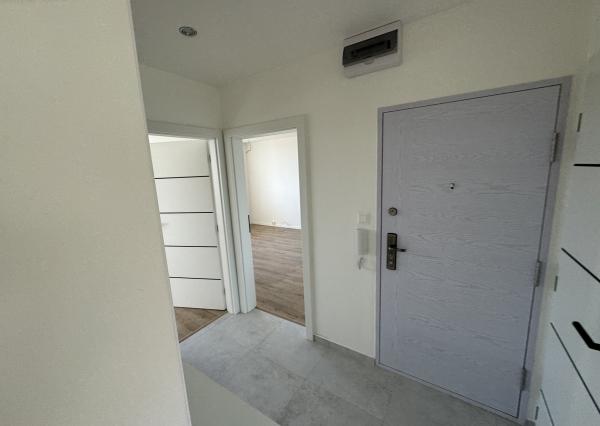 NOVOREKONŠTRUOVANÝ 3-izb.byt, Bielocerkevská ul.,