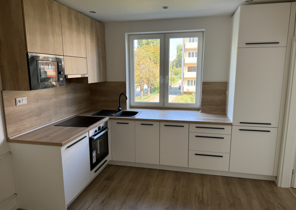 **NOVINKA** Južná trieda!!!, Košice – JUH, NOVOREKONŠTRUOVANÝ, 3-izb. byt