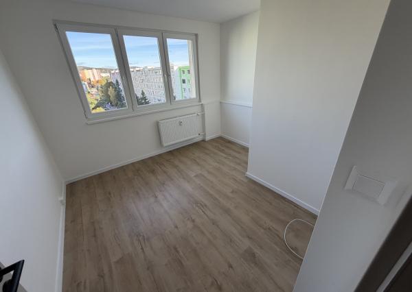 **NOVINKA** TERASA, Popradská ul.!!!, NOVOREKONŠTRUOVANÝ, 3-izb. byt