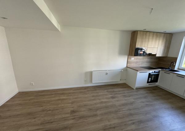 **NOVINKA** Južná trieda!!!, Košice – JUH, NOVOREKONŠTRUOVANÝ, 3-izb. byt